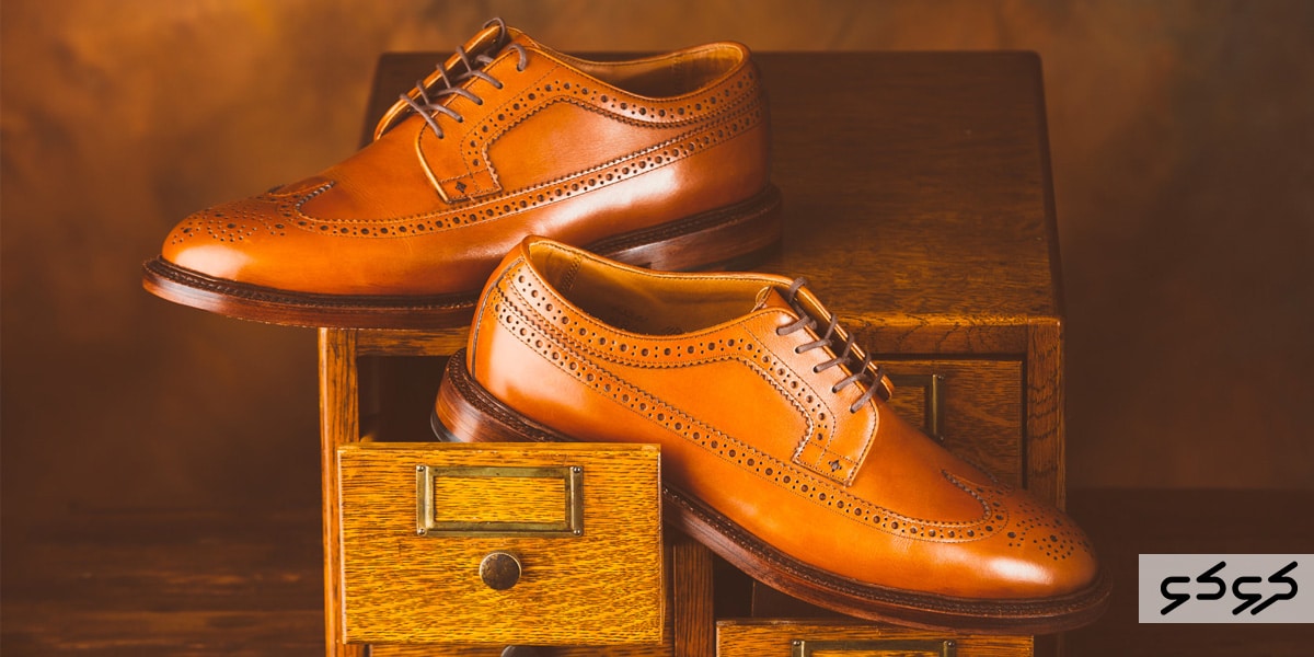 کفش رسمی مردانه از انواع کفش مردانه در مدل‌های مختلفی برای استایل‌های متفاوت طراحی و تولید می‌شود.