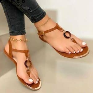صندل چرم عسلی را چگونه بپوشیم