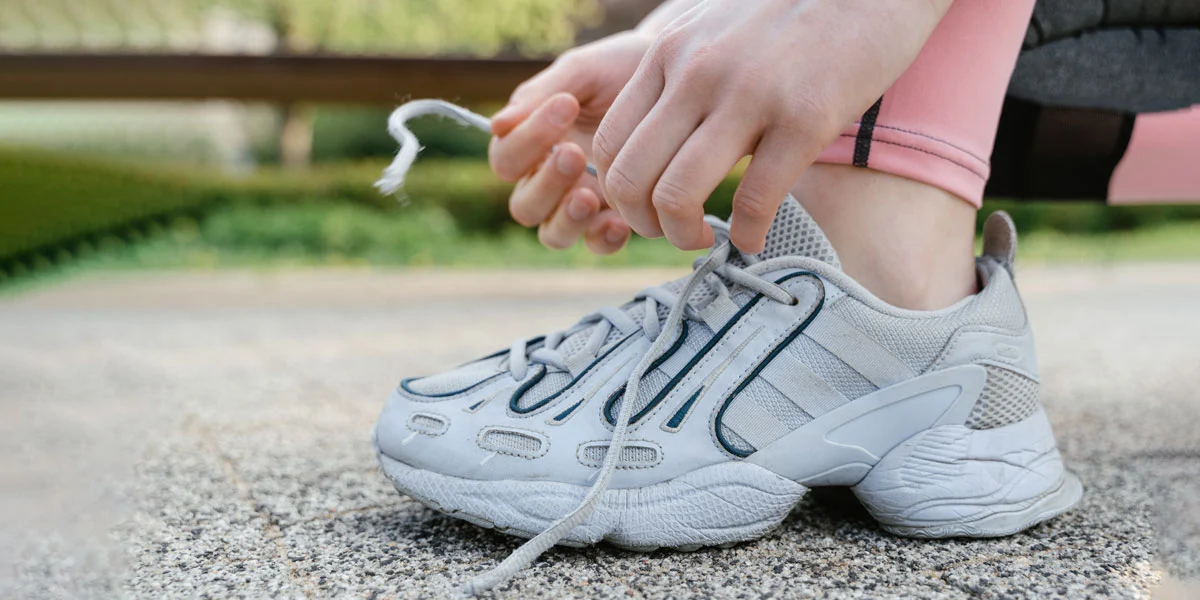 تکنولوزی کفش ورزشی اسکچرز خوراک پای دوندگان حرفه‌ای است
